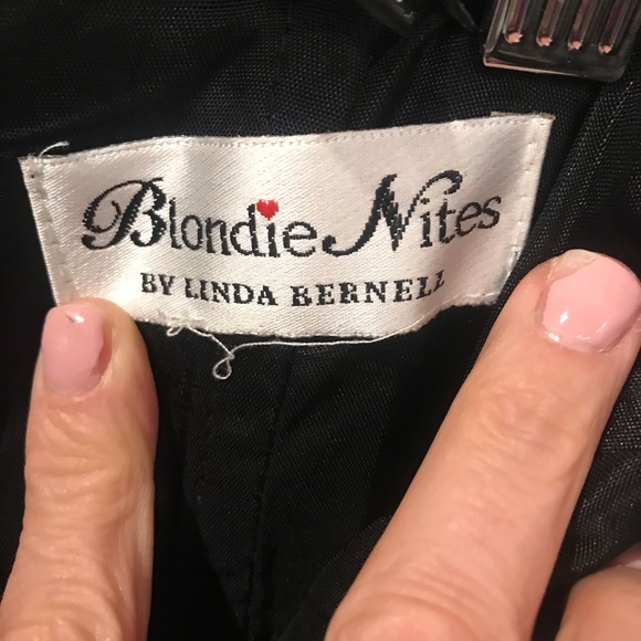 Blondie nites dress - Picture 2 of 4